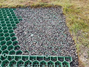 Ohor HDPE nhà máy cỏ lưới nhựa lục giác pavers <span class=keywords><strong>geocell</strong></span> geogrid đường ổn định bãi đậu xe đường lái xe đường sỏi - Product Image 6