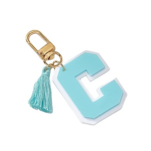 Porte-clé<span class=keywords><strong>s</strong></span> tendance en acrylique style bohème avec pompon et initiale simple, 26 lettres anglaises, marque <span class=keywords><strong>AIMEE</strong></span>, logo numérique personnalisé - Product Image 3