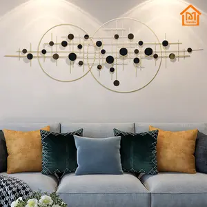 軽い豪華で鉄のアートのリビングルームの柔らかい壁の装飾ソファの背景の装飾的なペンダント3D寝室の壁掛け