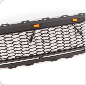 กระจังหน้ารถยนต์ กระจังหน้าแบบแข่ง สำหรับ Ford F150 ปี 1999-2003 ชุดแต่งรถยนต์ อุปกรณ์ตกแต่งรถยนต์ - Product Image 3