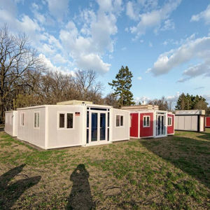 Listo para la venta 40Ft Prefab Container House Pre-Fab Home con 3 dormitorios y sala <span class=keywords><strong>de</strong></span> estar <span class=keywords><strong>de</strong></span> diseño plegable para <span class=keywords><strong>tiendas</strong></span> - Product Image 5