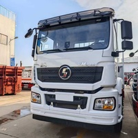 Camion plateau Shacman 8x4 340 CV pour transport de conteneurs avec plateau personnalisable