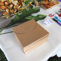 Boîte d'emballage de caboteur en papier kraft personnalisable de haute qualité vente en gros avec logo personnalisé disponible taille personnalisée blanc marron noir