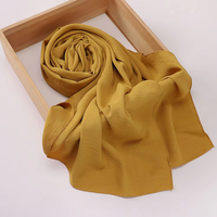 Vente en gros Foulard léger tendance élégant pour femme Tudang Malaisie Châle solide et doux respirant Hijab anti-rides lux