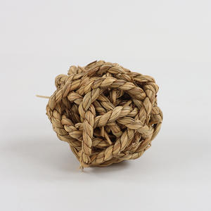 Natural Grass Ball Takraw Ball Papagei Gnaws Dekompression Lernspiel zeug Spezielle Vogels pielzeug zubehör für Hunde und Katzen - Product Image 6
