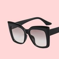 Lunettes de soleil œil de chat rétro à grande monture pour femmes, montures solides à bordure complète, protection UV, style défilé