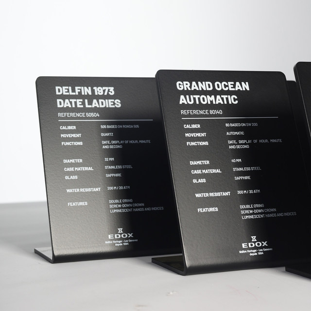 L-Shaped Stainless Steel Custom Table Number QR Code Check-In Sign Vertical Display Portable Luminous High-End Advertising Board