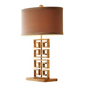 Lampe de table moderne en laiton avec abat-jour rectangulaire en tissu beige, alimentation CA E26, fil LED Ra80 3000K, lumière chaude, éclairage décoratif pour chambre à coucher - Product Image 1