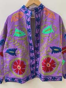 Chaqueta Corta Bordada de Algodón Floral, Abrigo Suzani, Abrigo Japonés de Primavera, Regalo Hecho a Mano para Ella, Mamá, Ropa Exterior Boho, India - Product Image 3