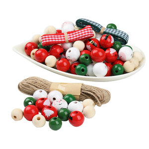 Ensemble de perles en bois imprimées Père Noël, 120 perles avec corde en chanvre, décoration d'arbre de Noël, fournitures artisanales - Product Image 5
