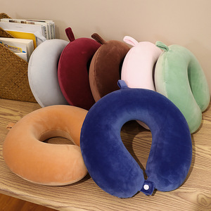 Oreiller de voyage ergonomique en mousse à mémoire de forme en U portable pour le soutien cervical en <span class=keywords><strong>avion</strong></span> et en voiture, offre un soulagement - Product Image 4