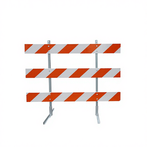 Barrière <span class=keywords><strong>de</strong></span> sécurité routière <span class=keywords><strong>Angle</strong></span> <span class=keywords><strong>de</strong></span> contrôle <span class=keywords><strong>de</strong></span> foule Type <span class=keywords><strong>de</strong></span> fer Barricade temporaire Barrière <span class=keywords><strong>de</strong></span> route portable Guide Board Barricade Stand - Product Image 1