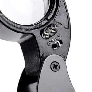 24Mm Glazen Vergrootglas Met Drie Lr927 Knoopbatterijen Drie Kleuren 40x Juweliers Darkfield <span class=keywords><strong>Loupe</strong></span> <span class=keywords><strong>Dark</strong></span> <span class=keywords><strong>Field</strong></span> <span class=keywords><strong>Loupe</strong></span> - Product Image 3