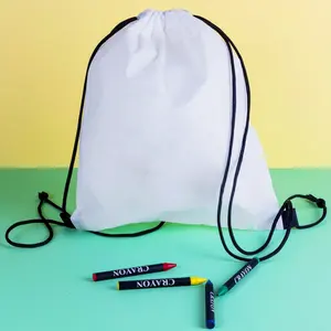 Bolsa de TNT Reciclada con Juego de Crayones, Gadgets Ecológicos - Product Image 2