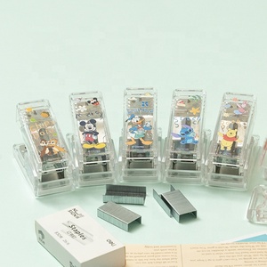 Agrafeuse manuelle haute performance personnalisée pour l'école avec un design de dessin animé en acrylique et une taille miniature - Product Image 3