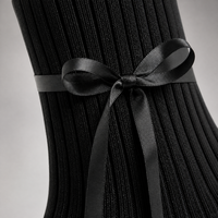 Chaussettes de Pilates antidérapantes personnalisées avec ruban, chaussettes de yoga pour femmes, chaussettes à grip en tricot côtelé, chaussettes de danse pour la barre de ballet, OEM ODM