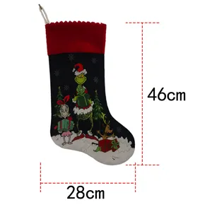 Calcetín Navideño Personalizado con Nombre Bordado de Grinch para Decoración del Hogar - Product Image 2