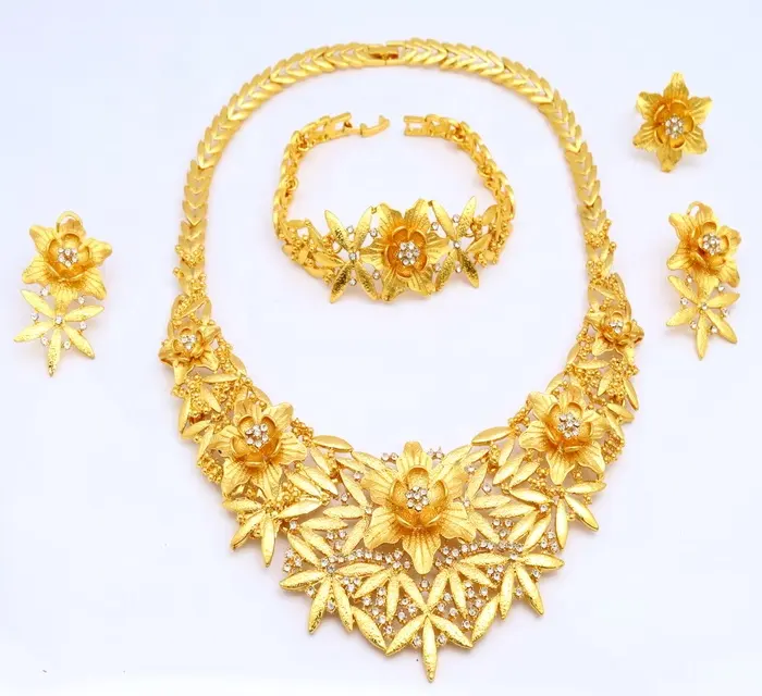 Gold plated floral design necklace set