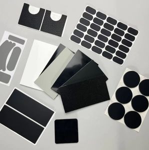 Patins en caoutchouc de silicone antidérapants autocollants personnalisés, résistants à la chaleur, noirs, pour appareils électroniques - Product Image 5