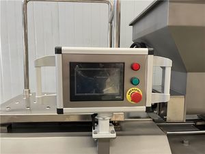 Nueva condición automática de nuggets de pollo y hamburguesas máquina formadora de diferentes formas 7.5kw 200-400 kg/h - Product Image 5