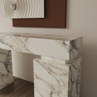 Table console en marbre Dream Home, plateau rectangulaire massif, support carré décalé, veine Arabescato, table de couloir contemporaine