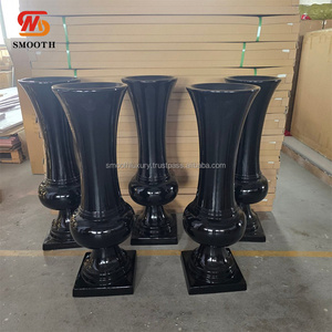 Mịn trang trí đám cưới màu đen kim loại hoa đứng <span class=keywords><strong>plinth</strong></span> bánh bảng trắng hiển thị <span class=keywords><strong>plinth</strong></span> cho cửa hàng - Product Image 5