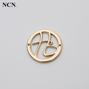 Bán buôn tùy chỉnh thời trang Hollow Out quần áo kim loại thẻ cá nhân tùy chỉnh chất lượng cao <span class=keywords><strong>hangtags</strong></span> - Product Image 4