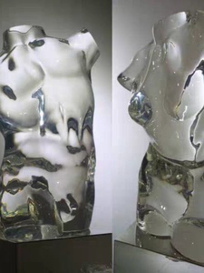 Sculpture transparente d'extérieur en résine cristalline platine, statue créative de la déesse Vénus, ornement artistique personnalisé, fabriqué en Chine - Product Image 3