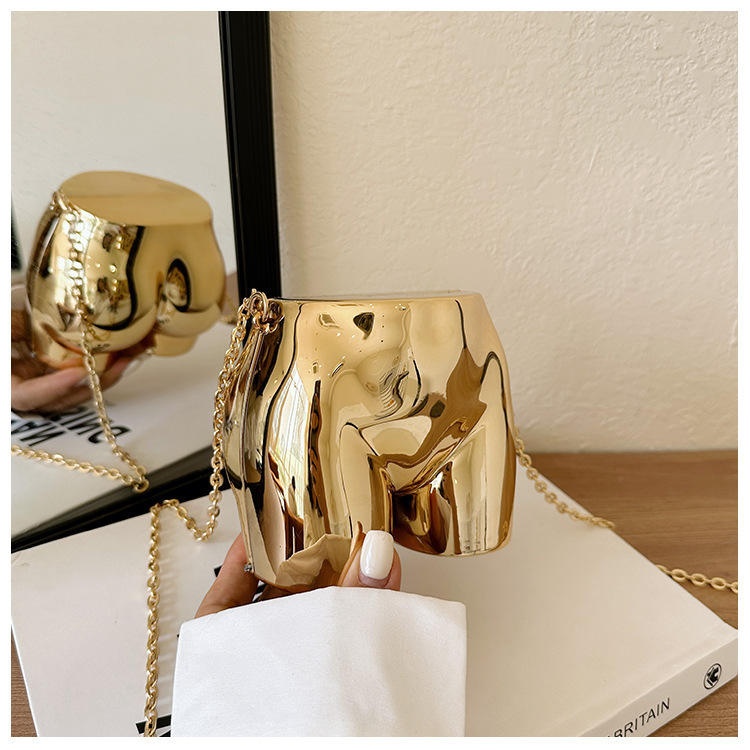 โกลเด้น