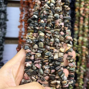 Perles <span class=keywords><strong>de</strong></span> rodonite noire en éclats <span class=keywords><strong>de</strong></span> dentelle 5-8mm, fil <span class=keywords><strong>de</strong></span> cristaux <span class=keywords><strong>de</strong></span> guérison pour la fabrication <span class=keywords><strong>de</strong></span> bijoux, vente en gros - Product Image 1