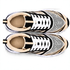 Zapatillas deportivas de plataforma con suela gruesa al por mayor para hombre y mujer, transpirables, cómodas, con cordones, de fábrica. - Product Image 1