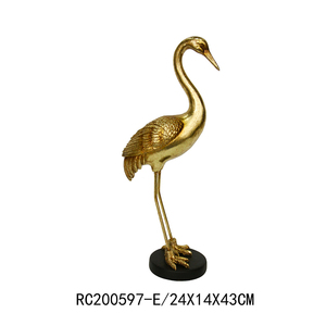 Vente en gros d'ornements d'animaux en résine de luxe Statues de figurines de <span class=keywords><strong>grue</strong></span> et de flamant rose pour décoration de bureau Sculptures d'oiseaux en vente - Product Image 5