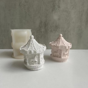 Moule en silicone carrousel pour bougies en résine en gros, idéal pour la décoration intérieure et les bougies parfumées - Product Image 1