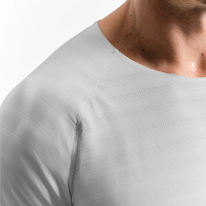 Camiseta Deportiva de Manga Corta para Hombre, Corte Ajustado, Spandex/Poliéster, Impresión por Sublimación con Logotipo Frontal, Secado Rápido, Verano, MOQ Bajo - Product Image 3