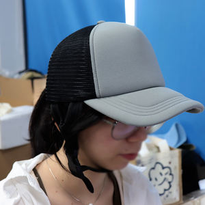 Casquette de sport de <span class=keywords><strong>surf</strong></span> votre logo 5 panneaux Upf 50 maille en <span class=keywords><strong>mousse</strong></span> de polyester unie vierge chapeaux de camionneur de <span class=keywords><strong>surf</strong></span> personnalisés - Product Image 4