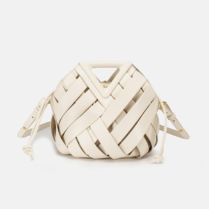 Elegante Bolso Tipo Cubo de Cuero Vegano Hecho a Mano para Mujer, con Diseño a Rayas, Cierre con Cordón, Portátil, Moderno, para Uso Diario y Viajes - Product Image 2