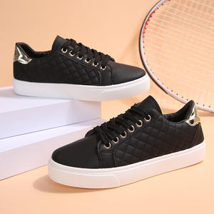 Chaussures de course pour femmes 2025, grande taille, blanc à carreaux, lacets, confortables, respirantes, antidérapantes, semelle intérieure en PU, souples et flexibles - Product Image 6