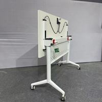 Table pliante multifonctionnelle haut de gamme en acier direct des fabricants adaptée aux bureaux des étudiants tables de conférence d'entreprise