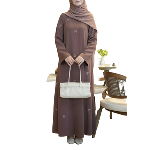 Abaya islamique modeste en satin polyester respirant brodé de luxe Loriya 2026 pour femmes Dubaï - Product Image 1