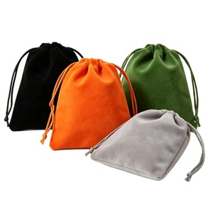 Sacs à cordon en velours personnalisés avec logo imprimé, sacs cadeaux écologiques doux pour bijoux, colliers, bagues, emballages de faveurs de mariage - Product Image 3