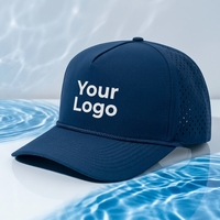 Gorra de 5 Paneles Impermeable con Parche de Goma PVC Personalizado, Logotipo Bordado en 3D, Orificios Perforados, Cierre a Presión, Gorra de Golf con Cuerda, Gorra Trucker