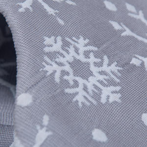 Nueva llegada, venta al por mayor, adornos navideños blancos, bolsa de regalo, bolsa de dulces bonita, medias navideñas de felpa gris - Product Image 4