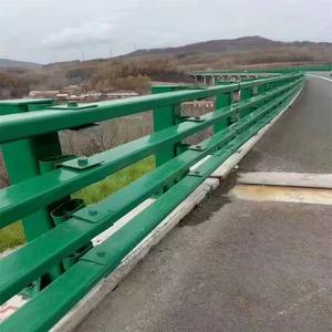 حاجز أمان معدني قابل للسير على الطرق من الصلب المجلفن ، حاجز أمان يستخدم على الطرق السريعة ، حاجز أمان من الفولاذ على جانب الطريق ، حاجز أمان - Product Image 2