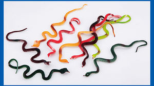 Jouets Pafu Wild <span class=keywords><strong>Life</strong></span>, jouets amusants pour Halloween, serpent en latex souple, accessoires de jardin, blague, jouet farceur, serpent en caoutchouc - Product Image 6