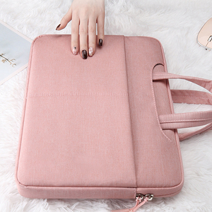 Venta al por mayor personalizado 15,6 pulgadas Nylon <span class=keywords><strong>Laptop</strong></span> Tote Bag impermeable Business Messenger Bag para hombres mujeres <span class=keywords><strong>y</strong></span> damas estilo simple barato - Product Image 4