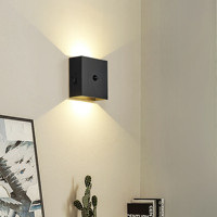 Applique murale d'intérieur sans fil avec capteur Lampes d'escalier magnétiques Appliques murales rechargeables Applique murale à LED pour la maison
