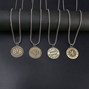 Collar con Colgante de Logotipo de Club de Fútbol en Oferta, Ideal para Fanáticos del Fútbol, Collar de Metal Conmemorativo - Product Image 5