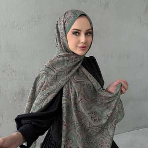 Voile musulman personnalisé avec logo, respirant, 4 saisons, élégant et modeste, en modal imprimé pour femmes, vente en gros, collection populaire 2026 - Product Image 1