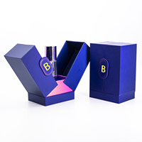 Boîte de parfum en carton rigide à double ouverture personnalisée avec logo de marque en relief rouge de luxe pour flacon cosmétique