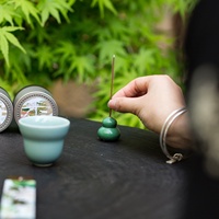 Nouveauté pour le Festival des Bateaux-Dragons : Coffret Cadeau Thé au Jasmin et Encens, Cadre Photo en Acier Inoxydable Style Chinois, Cadeau pour les Aînés